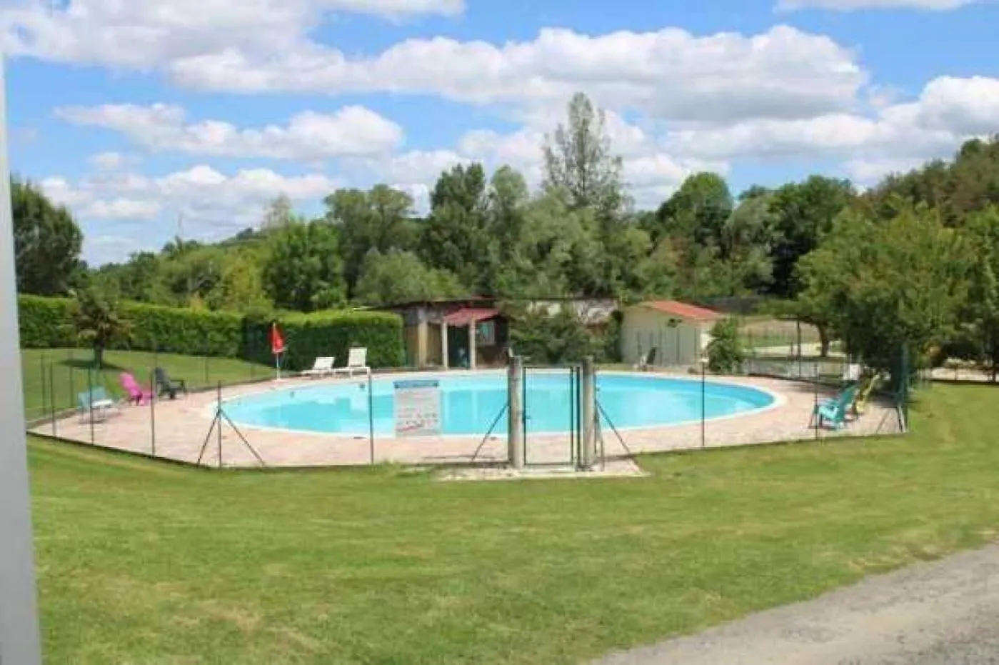 Camping 3 Etoiles - Piscine - Eehgee Castelnau-Picampeau