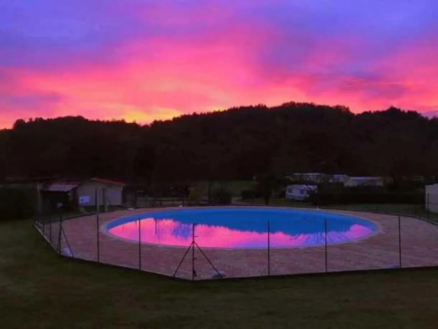 Camping 3 Etoiles - Piscine - Eehgee Castelnau-Picampeau